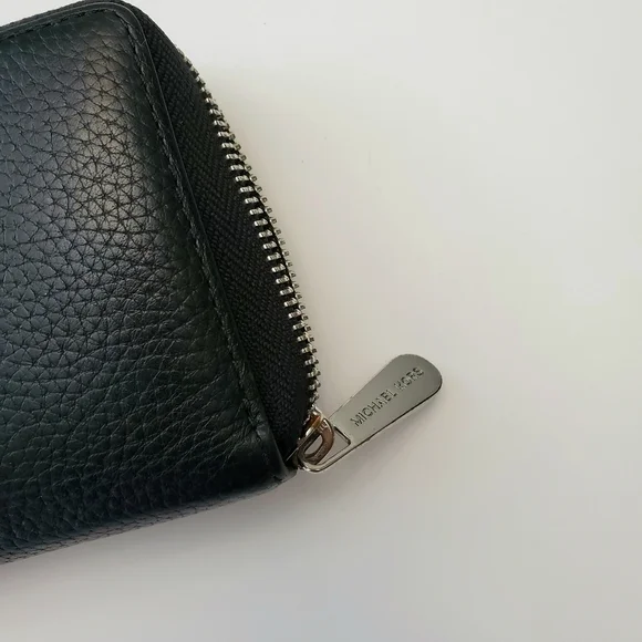 Michael Kors Large Jet Set Continental Black W/Silver Hardware Leather Wallet - Picture 4 of 9